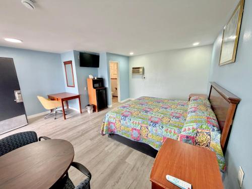 deluxe inn