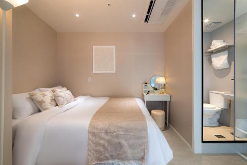 4rest stay euljiro