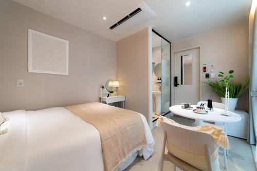 4rest stay euljiro