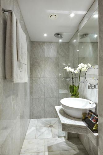 mystery skiathos luxury residence