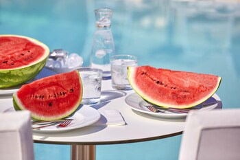 mystery skiathos luxury residence
