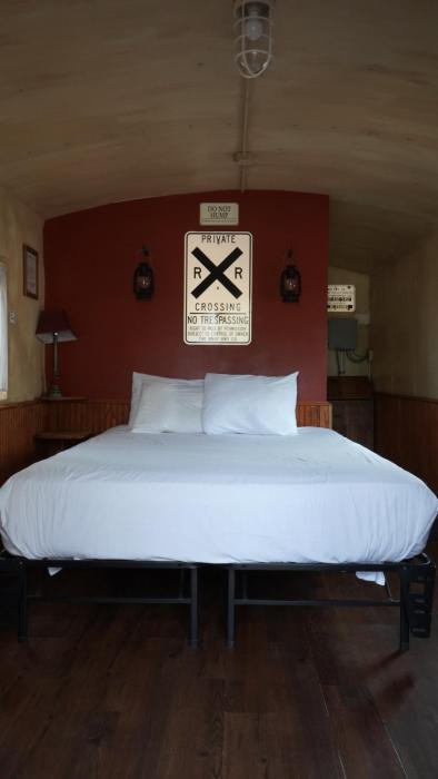 historic caboose on route 66