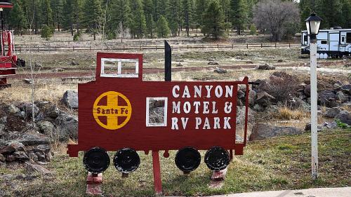 historic caboose on route 66