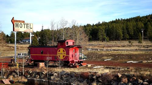historic caboose on route 66