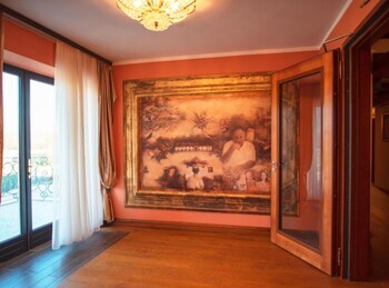 Jurjevec Castle,,2 star