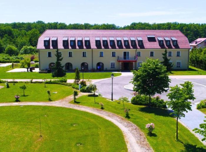 jurjevec castle