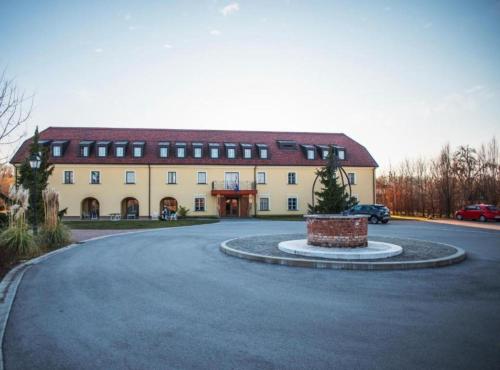 jurjevec castle
