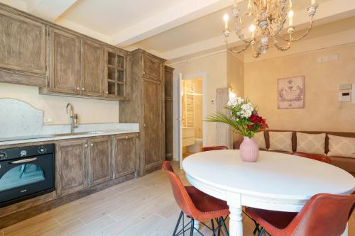 canaletto apartment