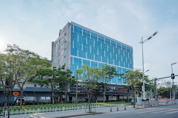 vienna intl hotel baiyun airport