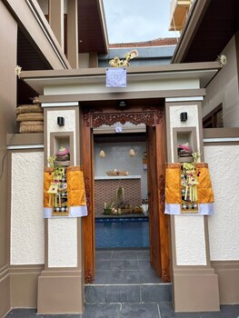 Desta House Ubud,,3 star