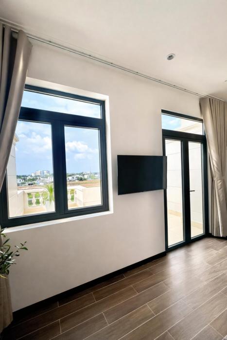 the grand hotel vinh long