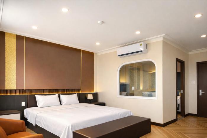 the grand hotel vinh long