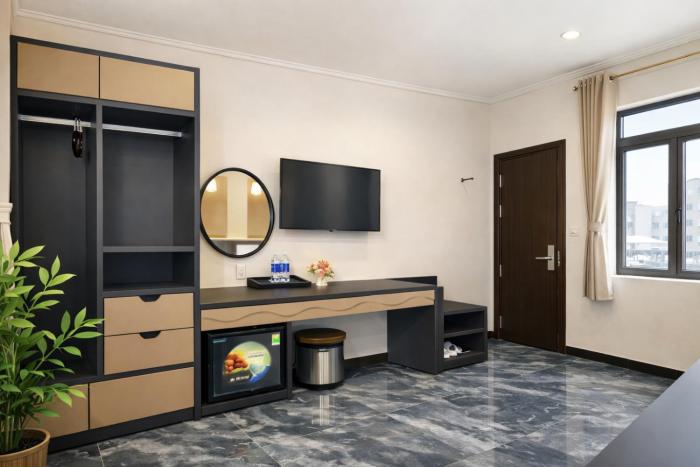 the grand hotel vinh long