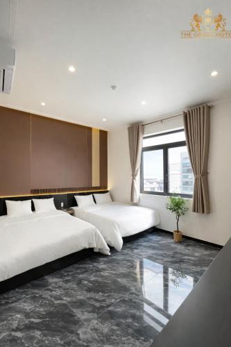 the grand hotel vinh long