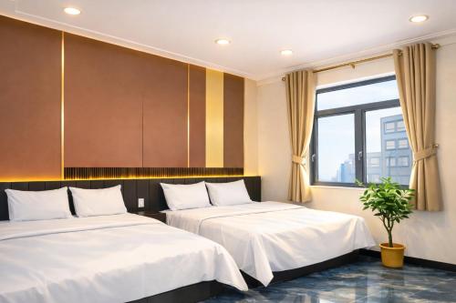 the grand hotel vinh long