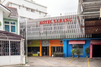 rehat at hotel sabang