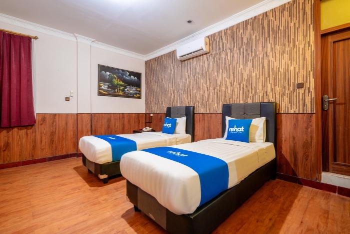 rehat at hotel sabang