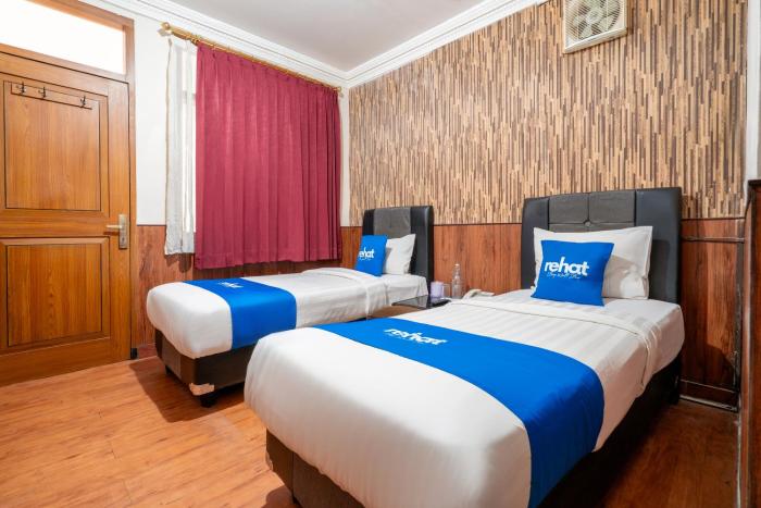 rehat at hotel sabang