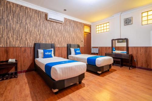 rehat at hotel sabang