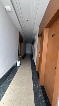 hotel golden bird