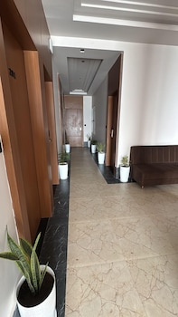 hotel golden bird