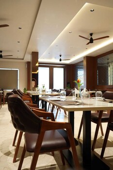hotel golden bird