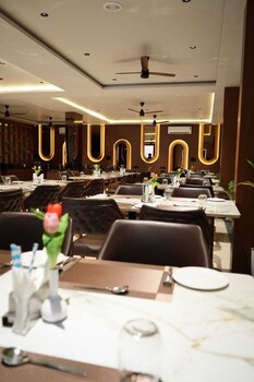 hotel golden bird