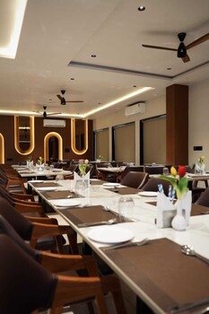 hotel golden bird