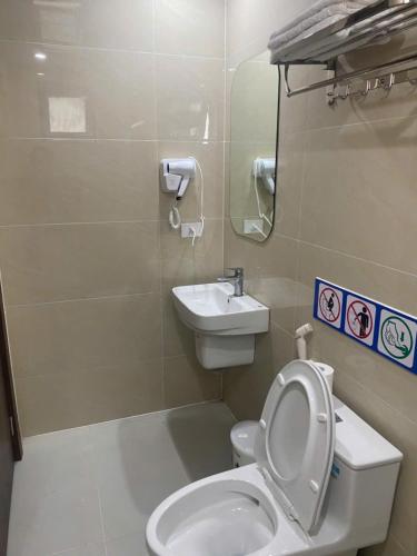 Ping An Hotel,,2 star