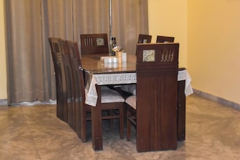 pinewood manor kasauli