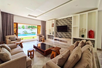 Wandera Homes,,2 star