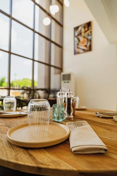 Wandera Homes,,2 star