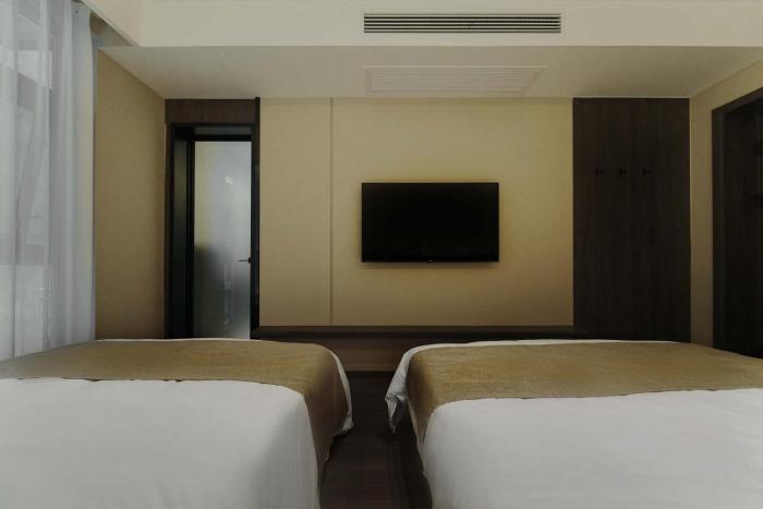 good night hotel