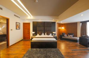 Long Beach Hotel,Chittagong Division>>Cox's Bazar,5 star