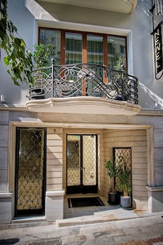the newel kolonaki