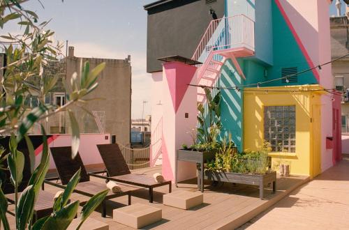 pol and grace hotel