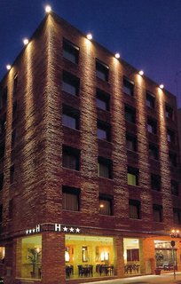 pol and grace hotel