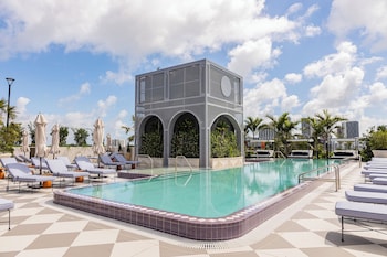 The 27 Wynwood,,4 star