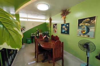 milvir tourist inn el nido near beach