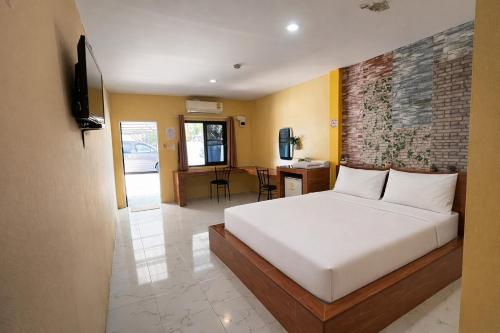 f h r krabi city hotel