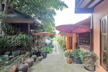 baan yung hill resort