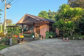 baan yung hill resort