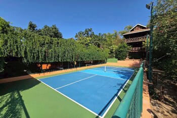 baan yung hill resort