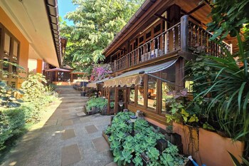 baan yung hill resort