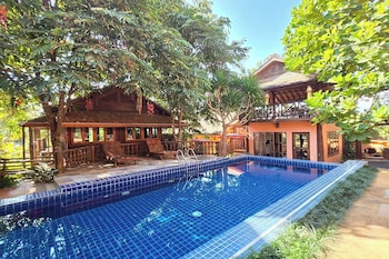 baan yung hill resort