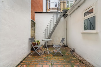 hertford flat 2