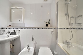 hertford flat 6