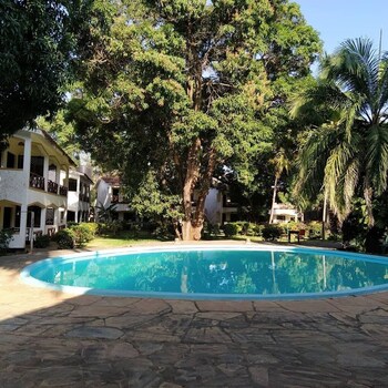 malindi pearl hotel