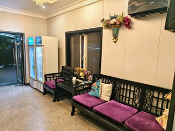 jun yue gra lagos hotel