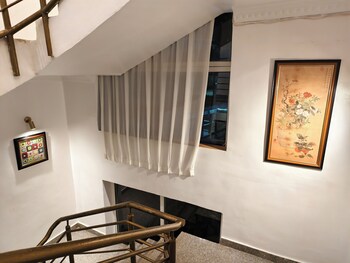 jun yue gra lagos hotel